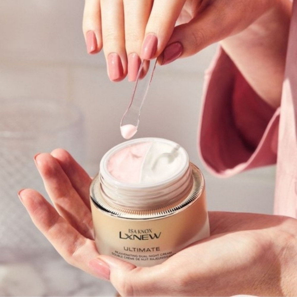 Avon Isa Knox LXNEW Ultimate Rejuvenating‎ Dual Night Cream - NIB - Picture 3 of 7